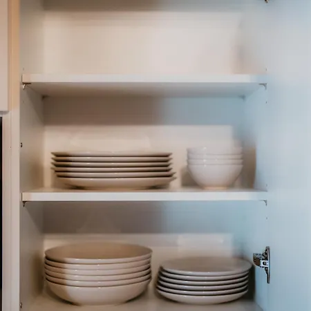 Llr Design - Sepia Toffee Im Zentrum Von Apartment